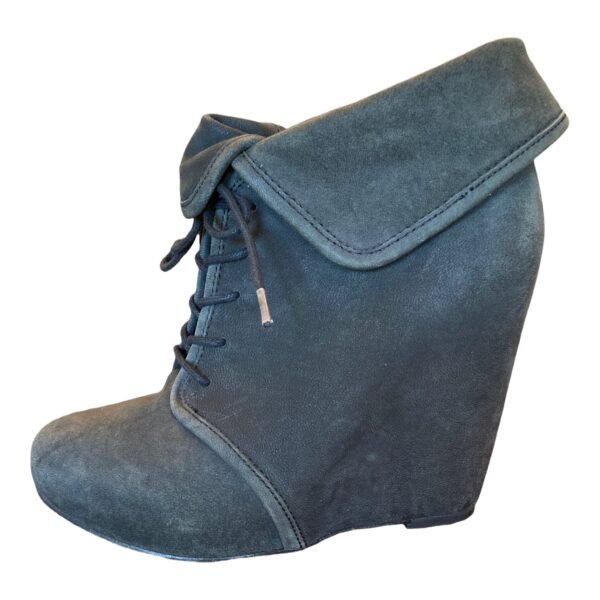Elizabeth and James Dark Green Wedge Booties. 8.5