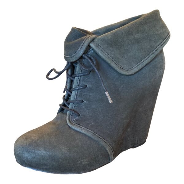 Elizabeth and James Dark Green Wedge Booties. 8.5